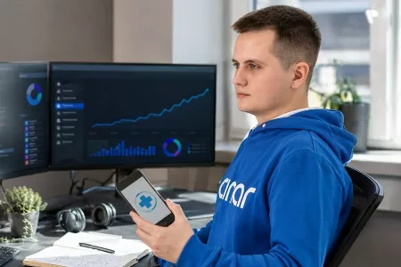 Брендовые запросы клиники: как защитить и нарастить